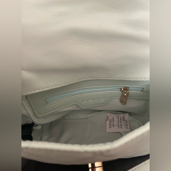 NWT Bebe Wyatt Shoulder/Crossbody Bag - Picture 8 of 8